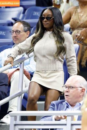Simone Biles photo #0299