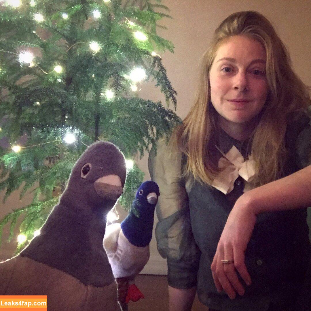 Simone Giertz / simonegiertz слитое фото фото #0028