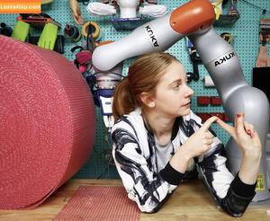 Simone Giertz фото #0019