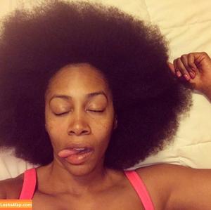 Simone Missick photo #0003