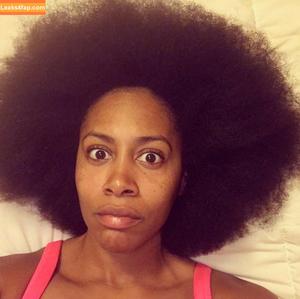 Simone Missick photo #0004