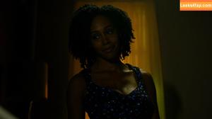 Simone Missick photo #0014