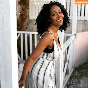 Simone Missick photo #0021