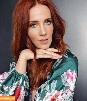 Simone Simons photo #0006