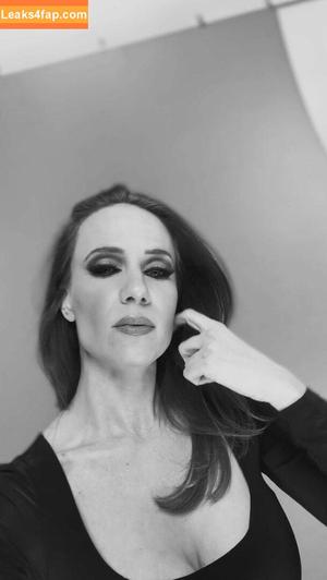 Simone Simons photo #0031