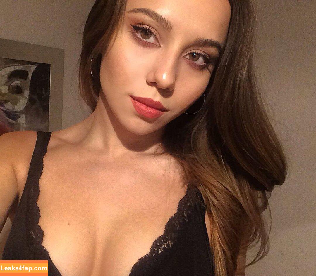 Sinem özgür /  leaked photo photo #0002