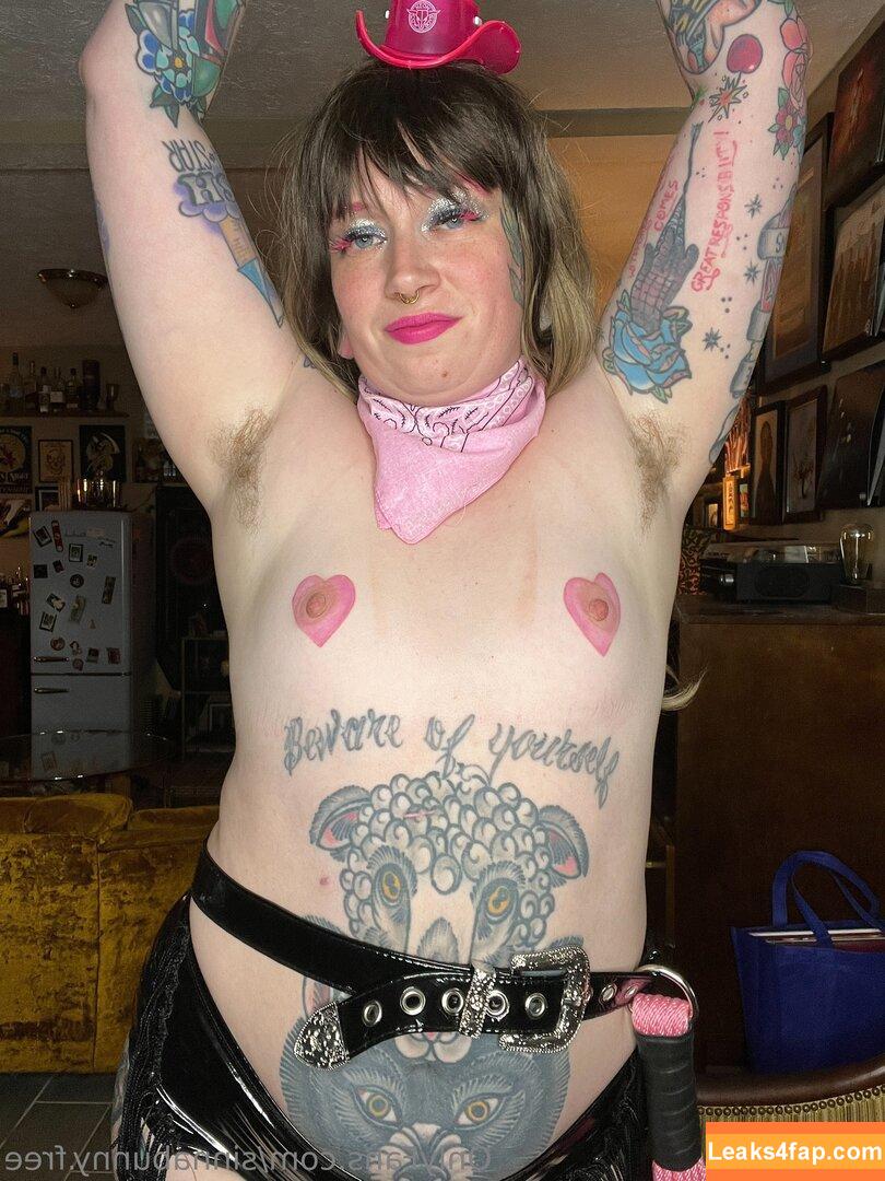 sinnabunny.free / itssinnabunny leaked photo photo #0017