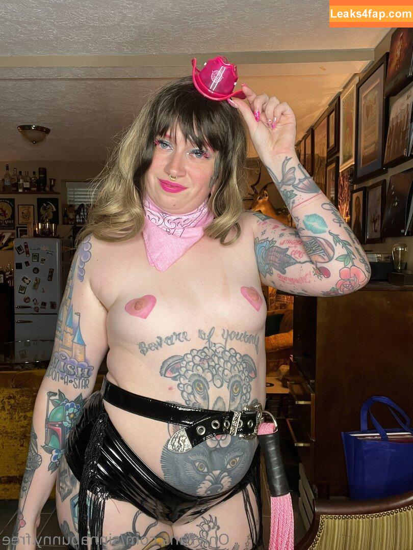 sinnabunny.free / itssinnabunny leaked photo photo #0021