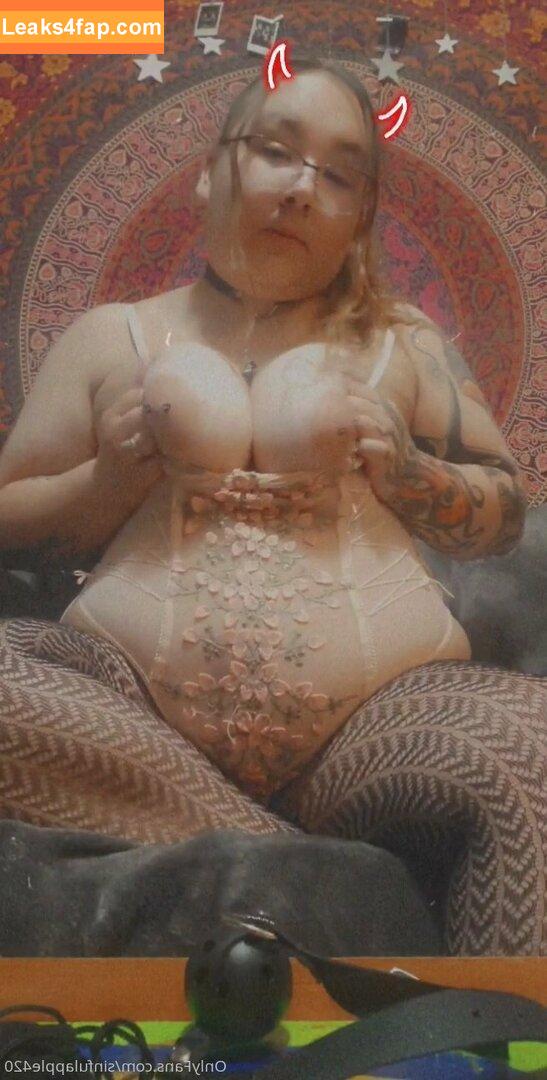 sinnfulapple420 / sinnfulapple.420 leaked photo photo #0156