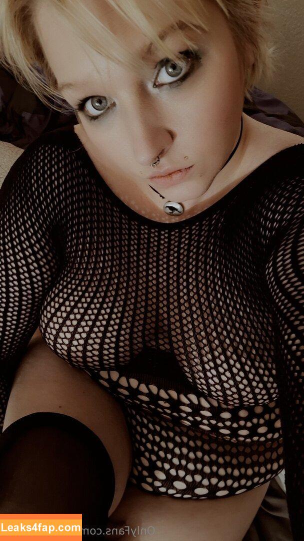 sinnythekitty / sinnykitt leaked photo photo #0032