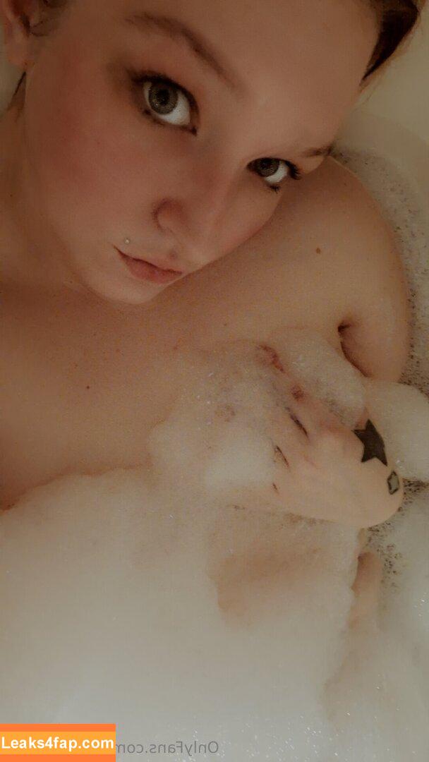 sinnythekitty / sinnykitt leaked photo photo #0050