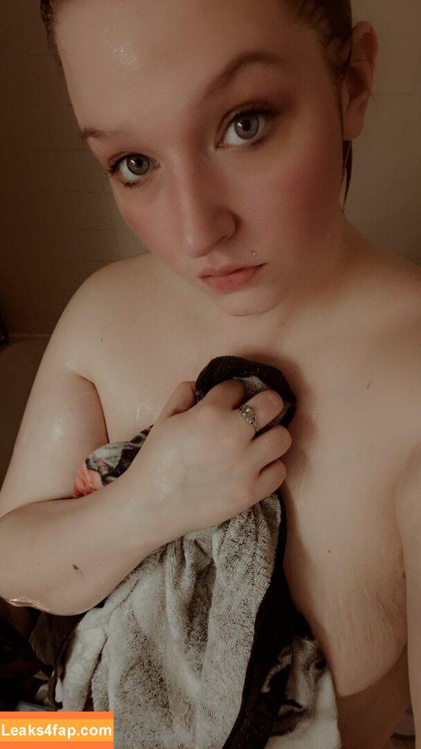 sinnythekitty / sinnykitt leaked photo photo #0053