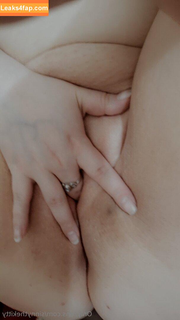 sinnythekitty / sinnykitt leaked photo photo #0069