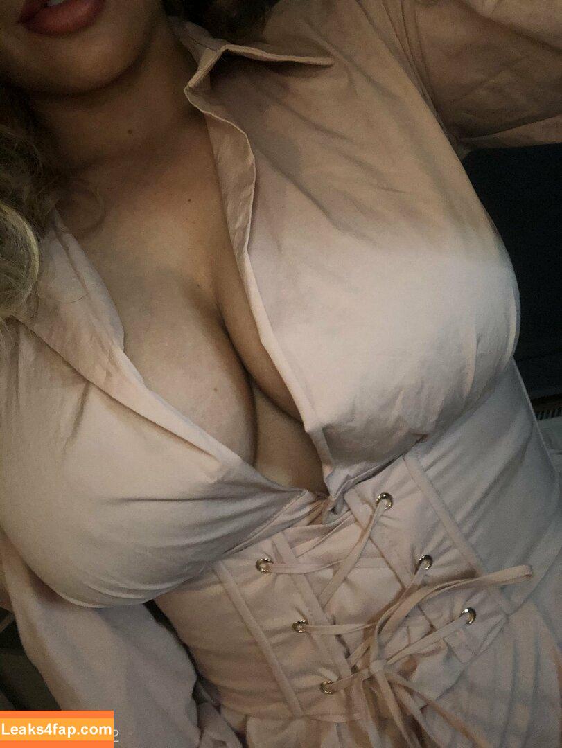 Siobhan Graves / Siobhangraves1 / sgraves99 leaked photo photo #0417