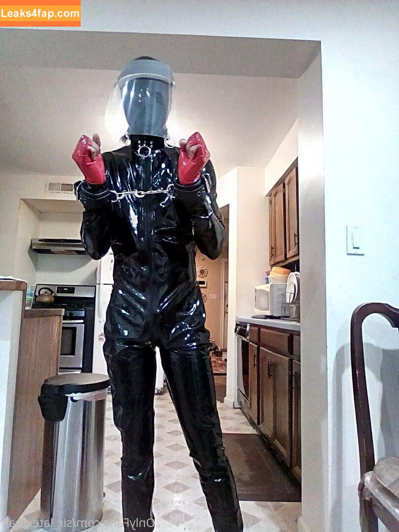 sir_latexman /  leaked photo photo #0001