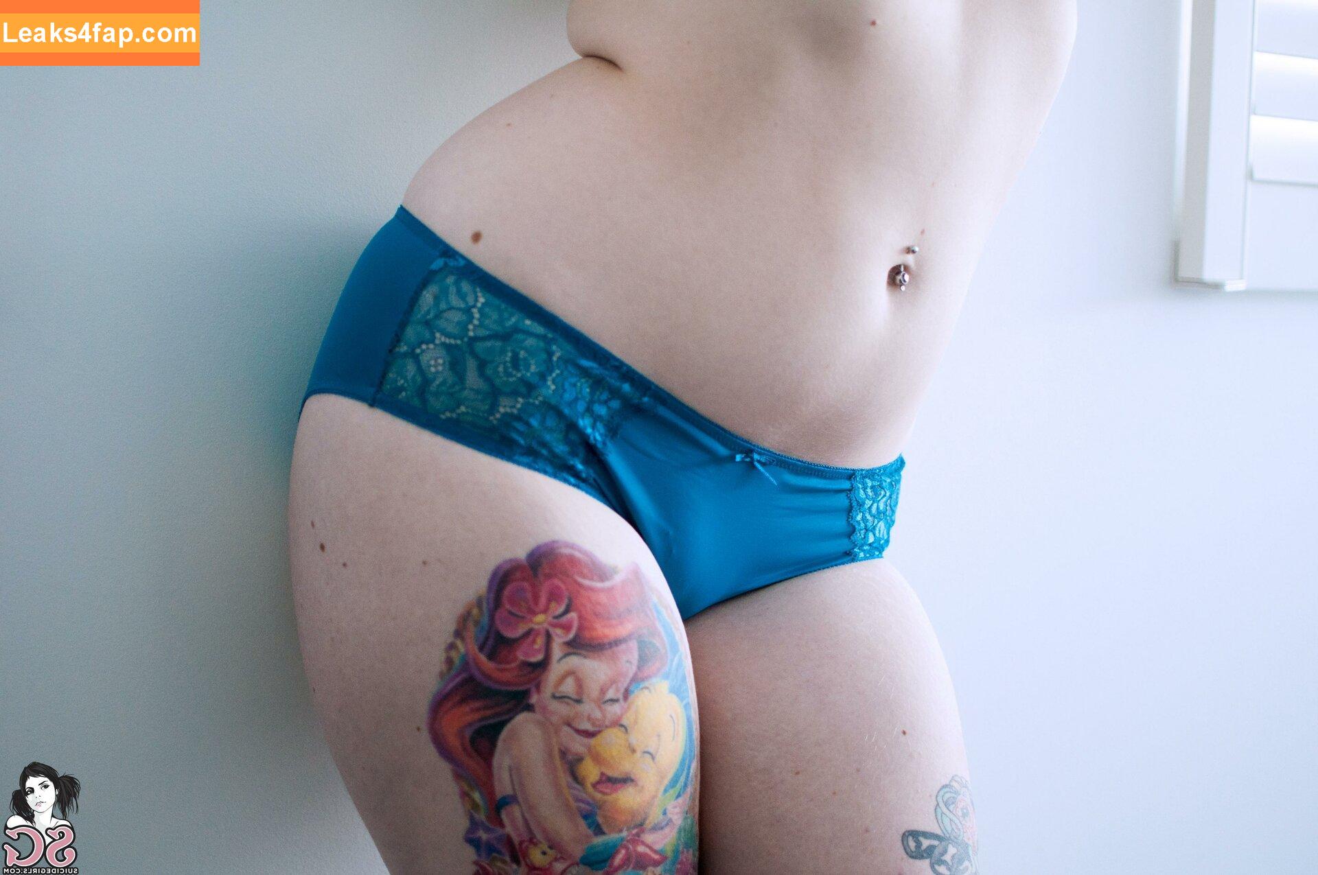 Sirenn Suicide / https: / sirenn.bby / sirennsuicide leaked photo photo #0090