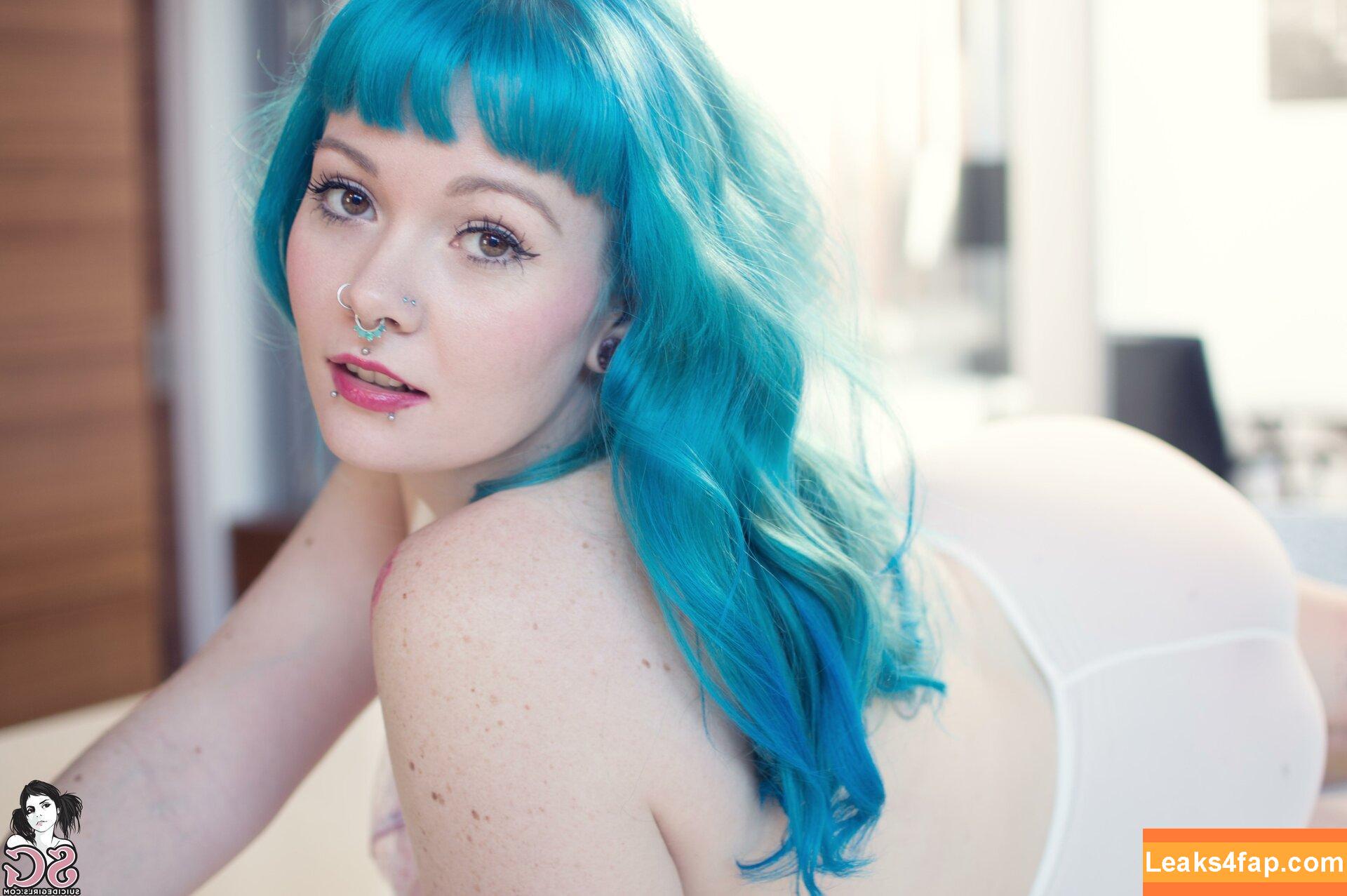Sirenn Suicide / https: / sirenn.bby / sirennsuicide leaked photo photo #0114