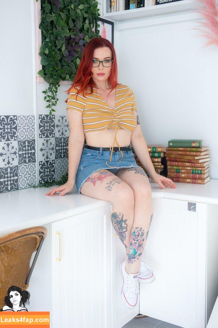 Sirenn Suicide / https: / sirenn.bby / sirennsuicide leaked photo photo #0186