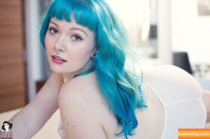 Sirenn Suicide photo #0114