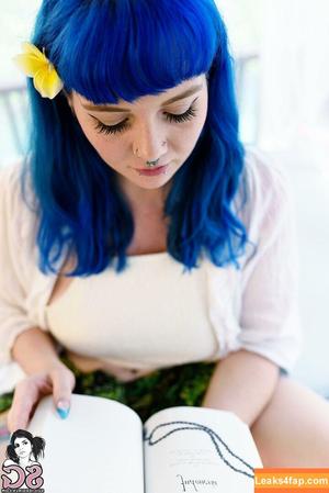 Sirenn Suicide photo #0164