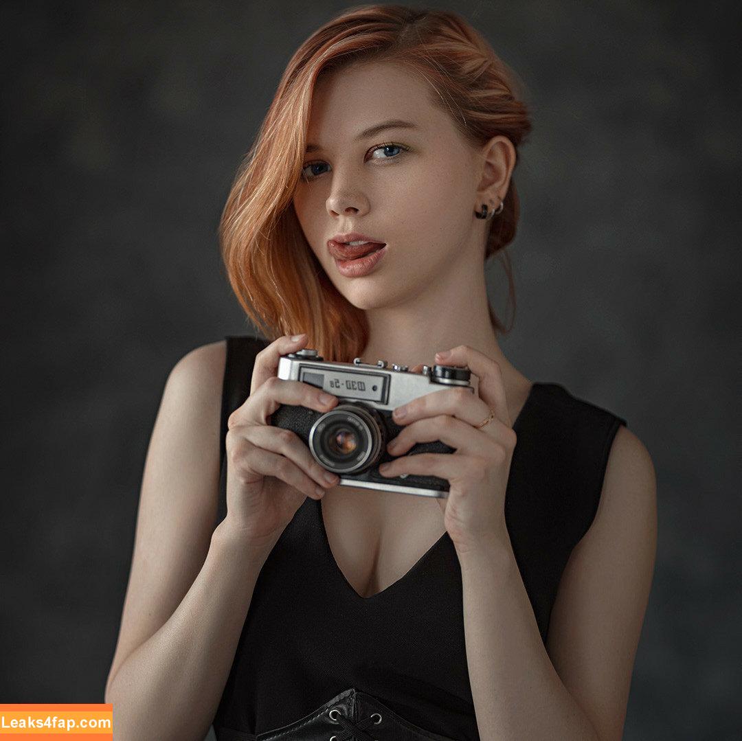 sishka14 / sishka leaked photo photo #0002