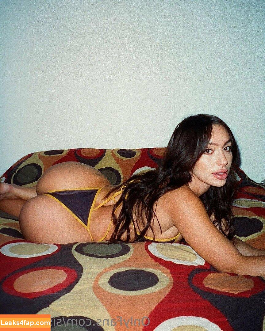 sisirosee2 / sisiirose_ leaked photo photo #0038