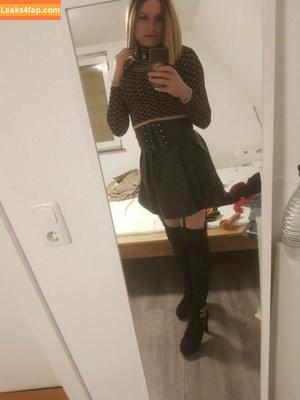 SissyKaya photo #0049