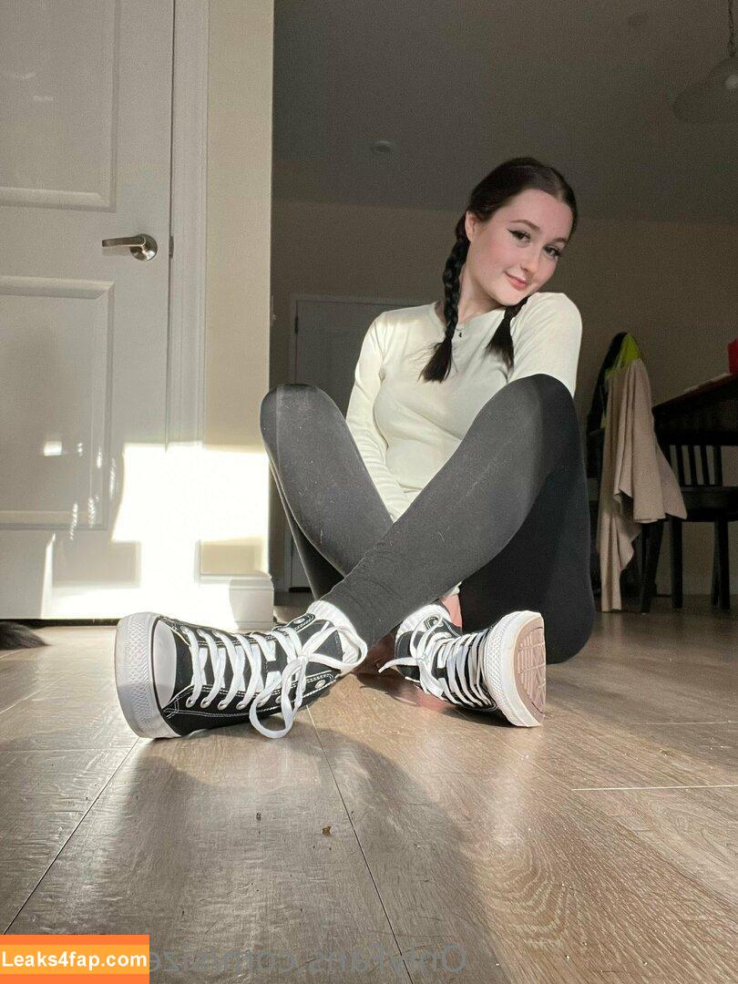 Sizeelevens / https: / robinharrisjr leaked photo photo #0038