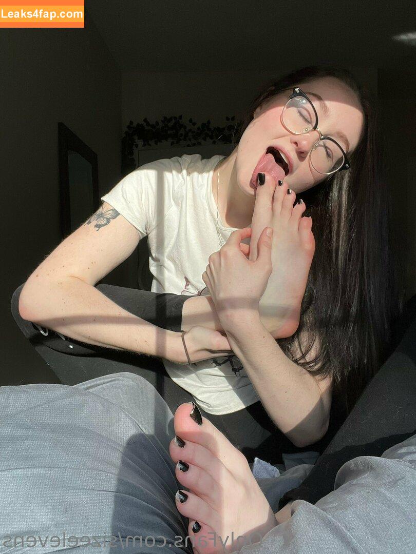 Sizeelevens / https: / robinharrisjr leaked photo photo #0053