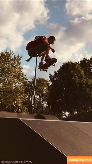 skaterrboi photo #0048