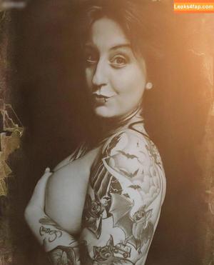 Skelli photo #0184