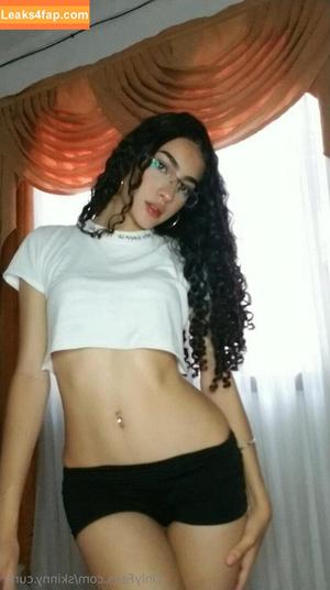 skinny.curly фото #0025