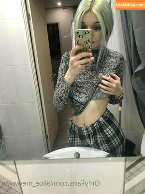 skinny_tyan photo #0033