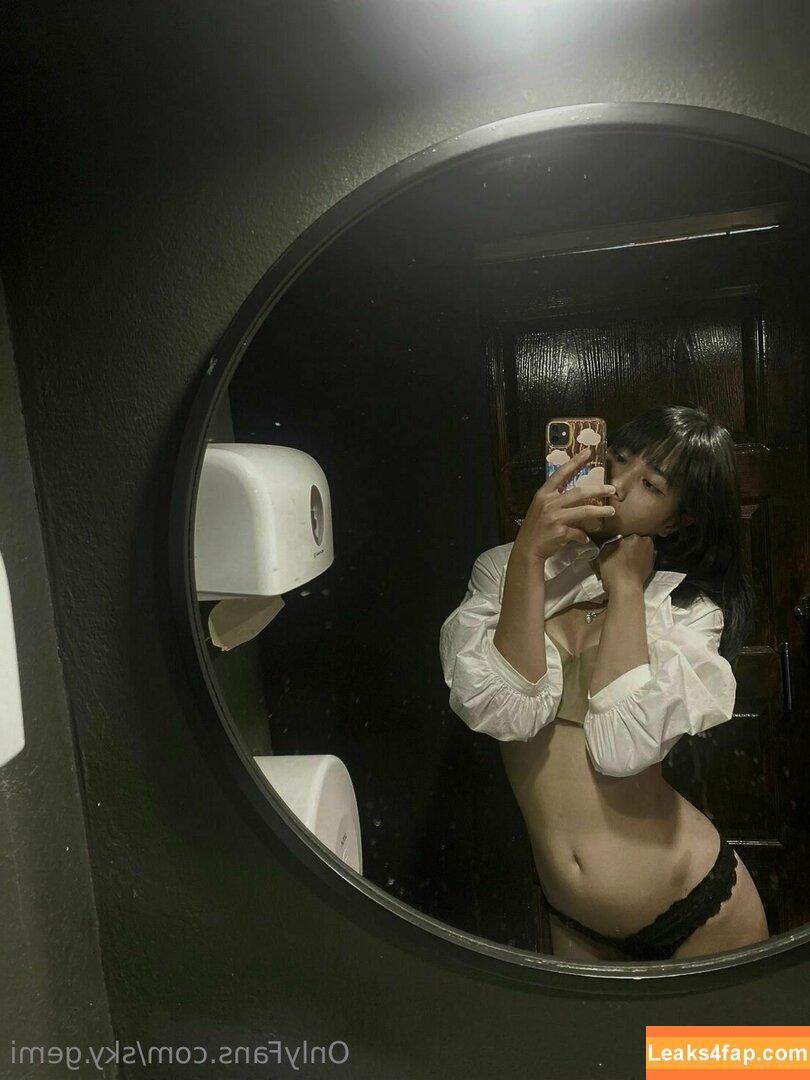 sky.gemi / skygembbw leaked photo photo #0002
