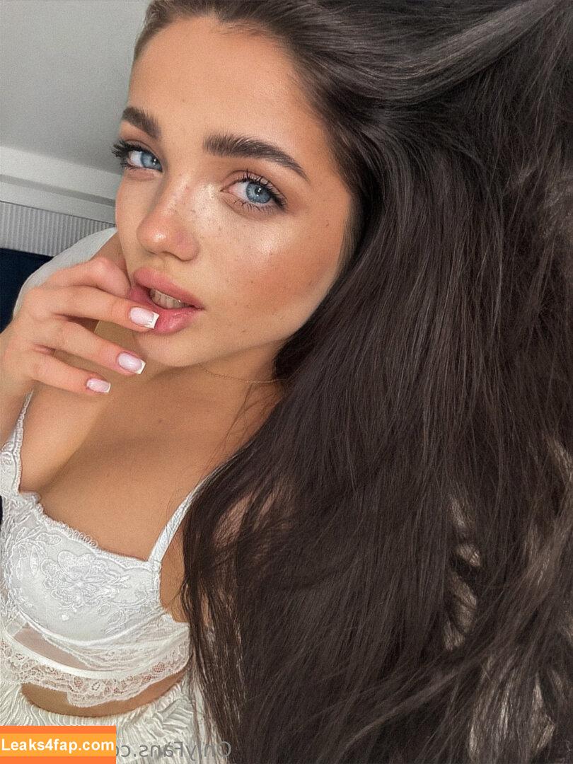 sky_me /  leaked photo photo #0036