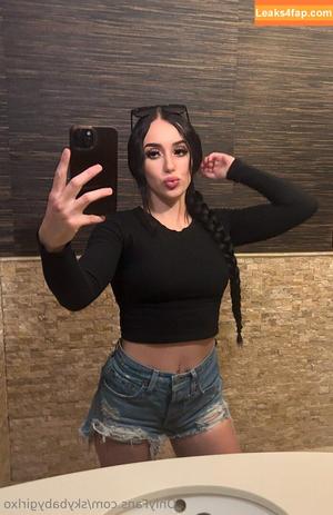 skybabygirlxo photo #0021
