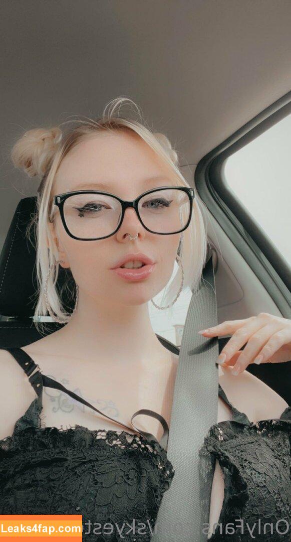 skyestone9sfw / skye_asiena19 leaked photo photo #0023
