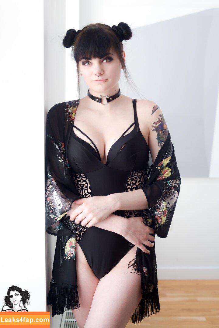 Skyla Rayne / ChibiNekoCosplay / chibinekocosplayyy / skylaraynesgray слитое фото фото #0065