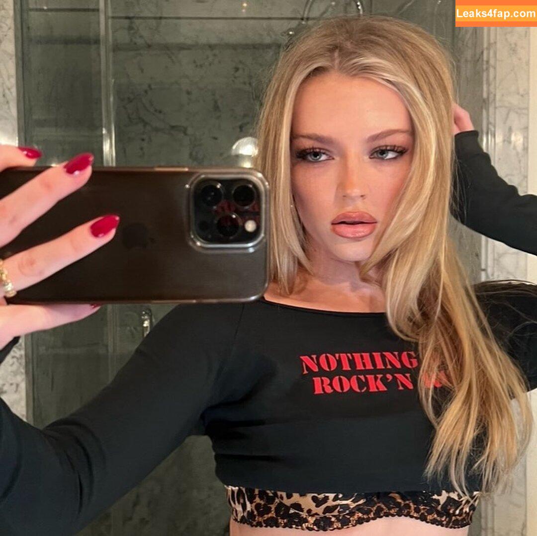 Skyla Sanders /  leaked photo photo #0003