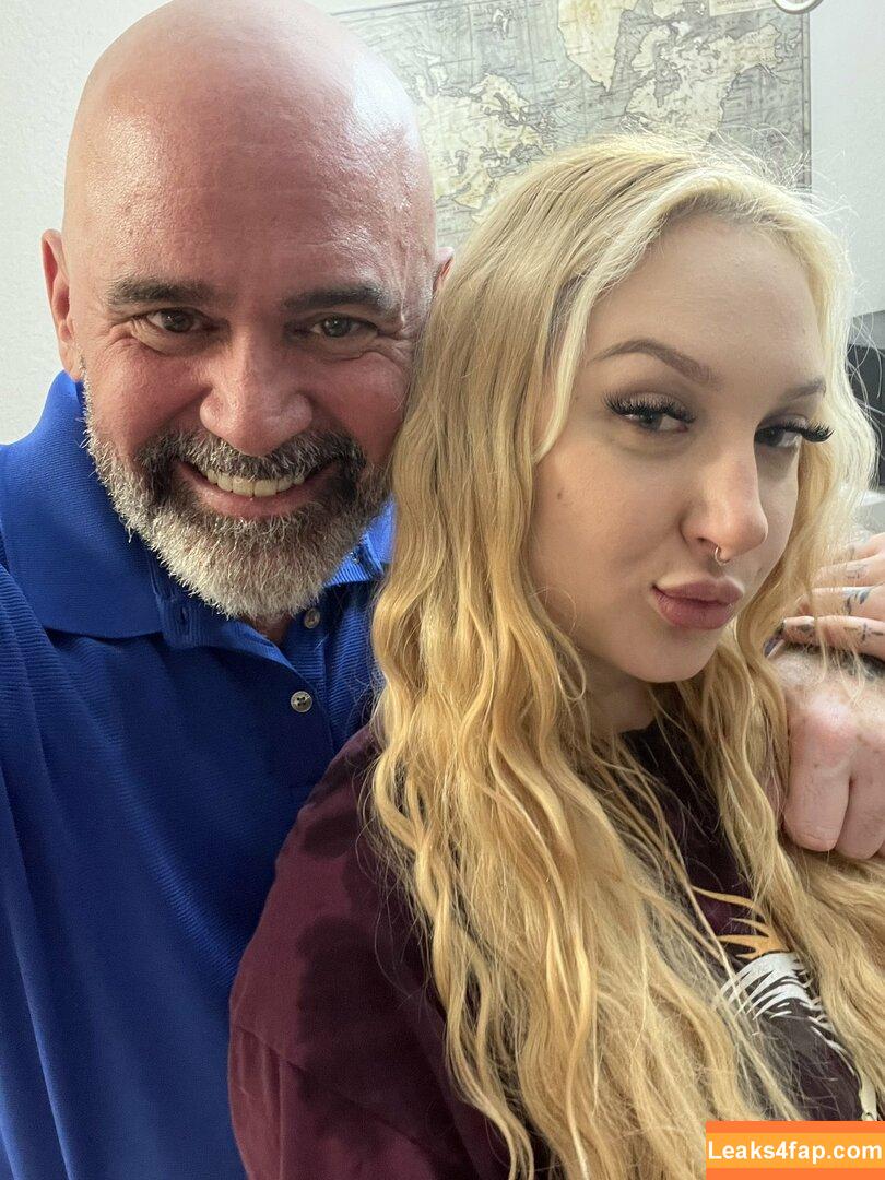 Skylar Vox / _skylarvox_ / onlyskylarvox / theskylarvox leaked photo photo #0513