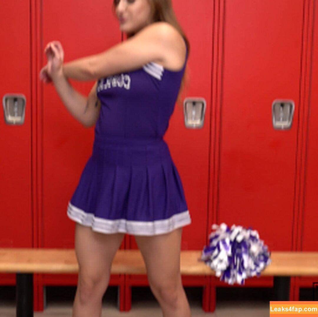 Skylar Vox / _skylarvox_ / onlyskylarvox / theskylarvox leaked photo photo #1549