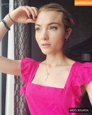 Skyler Samuels photo #0039