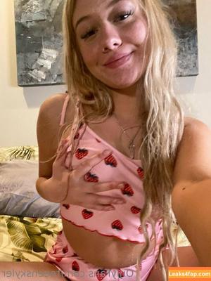 SkylerStormxo photo #0035