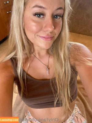 SkylerStormxo photo #0038