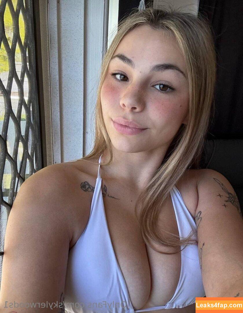 skylerwoods1 / sky_woods1 leaked photo photo #0060