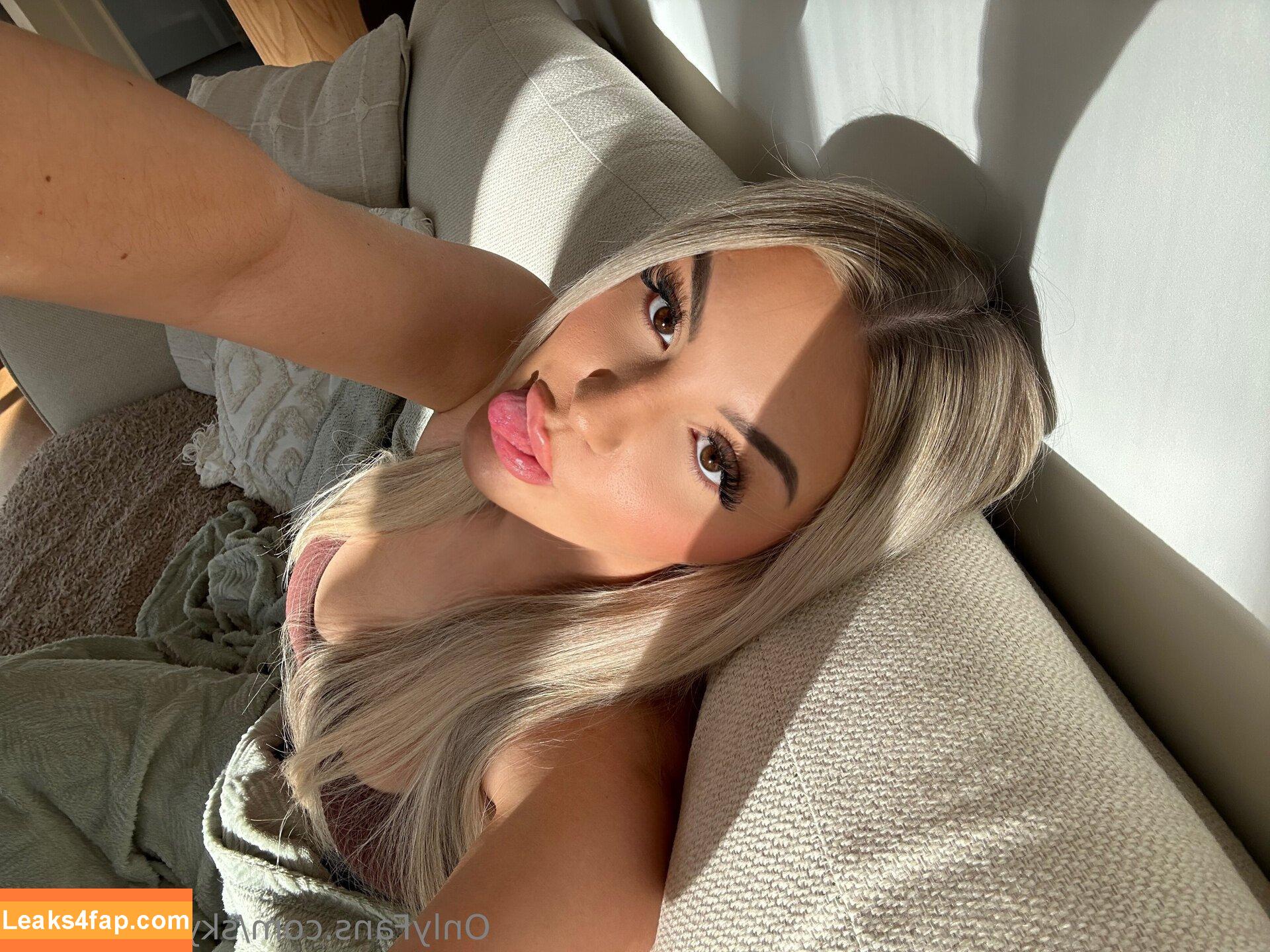skylerwoods1 / sky_woods1 leaked photo photo #0071