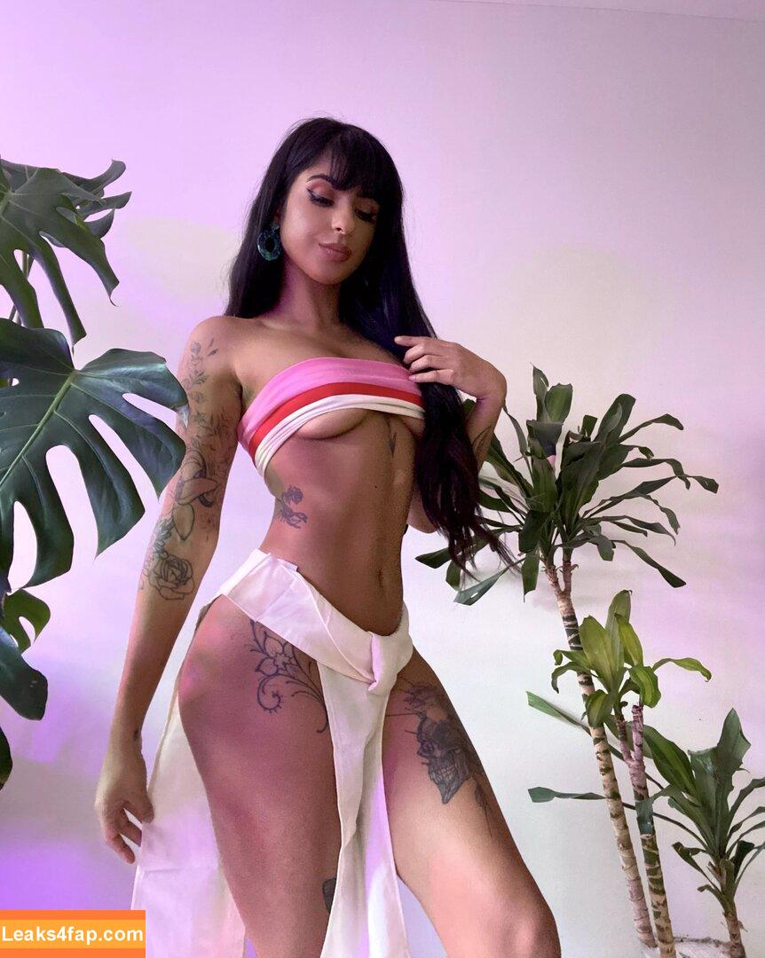 slaysheslays /  leaked photo photo #0009