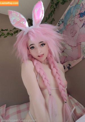 Sleepybunny photo #0060