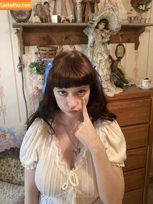 Sleepylittledolly photo #0003