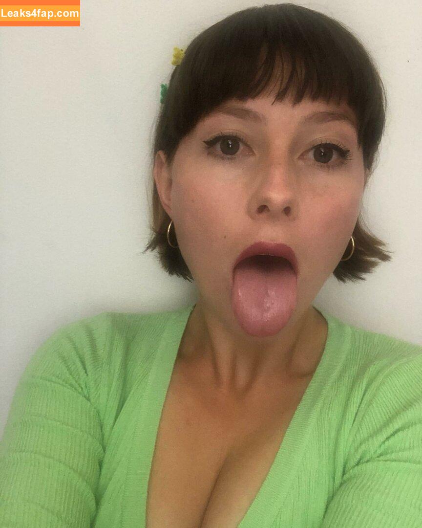 SliceOfSalami / Slice_of_Salami / bel_larcombe_ leaked photo photo #0054